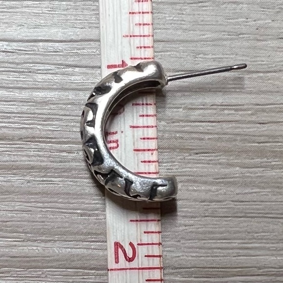 Vintage Designer ATI Mexico Sterling Silver Curved Filigree Post Earrings - Picture 5 of 5